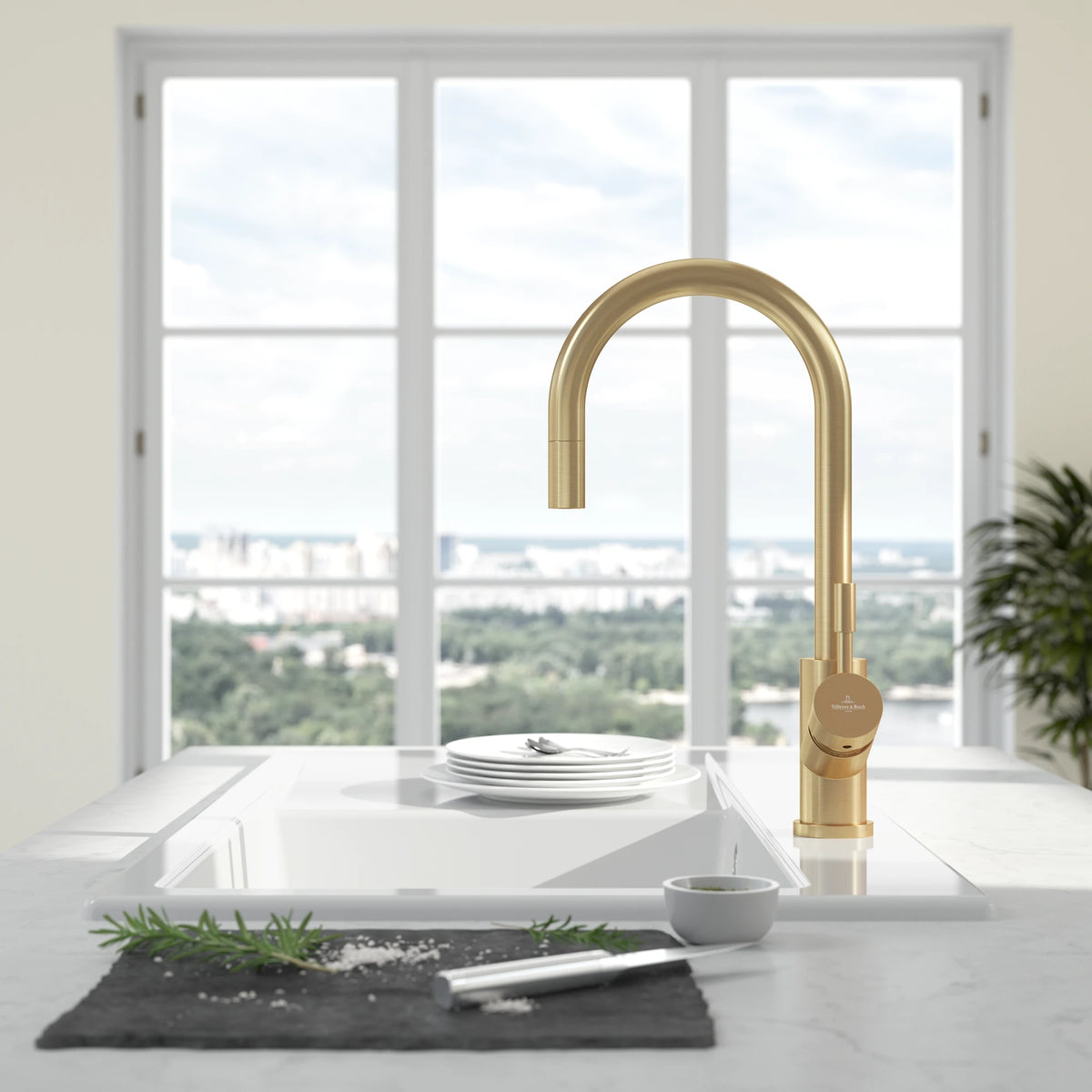VILLEROY & BOCH Umbrella Flex kuhinjska armatura z izvlečno prho, nerjavno jeklo, zlata (92540003) – prikaz v prostoru, pogled 2